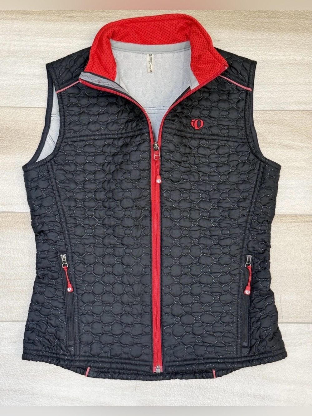 Pearl Izumi Pro Series Quilted Cycling Vest
Womens Size S Red Black Thermal